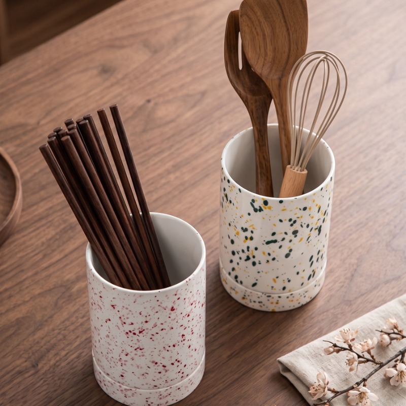Highly aesthetic ceramic chopstick holder for home use, new style with unique underglaze color, comes with a built-in drainage base, available in two colors