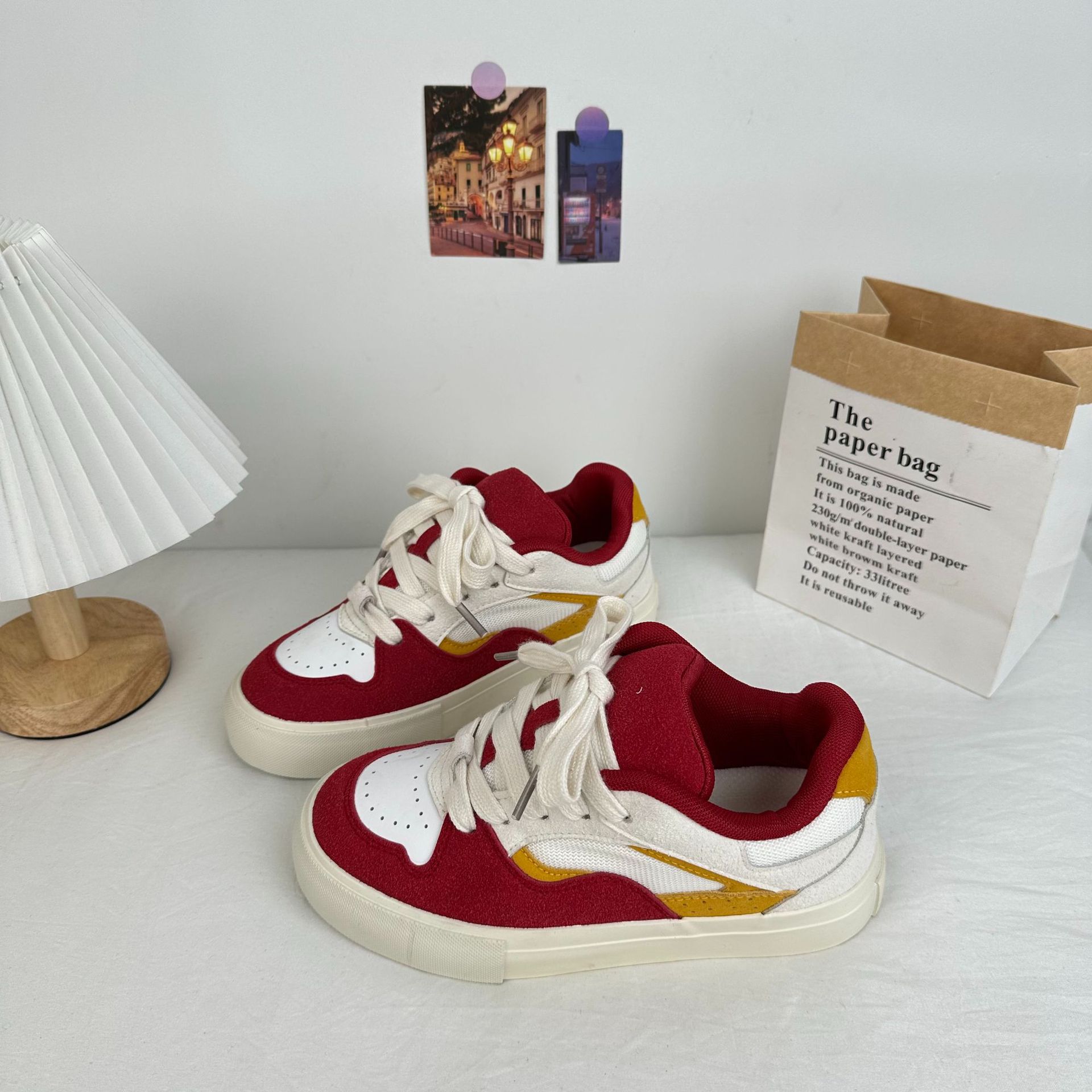 2025 primavera nuevos zapatos de skate de estilo universal para estudiantes de bajo nivel Harajuku zapatos de lona coreanos nichos zapatos blancos 6006