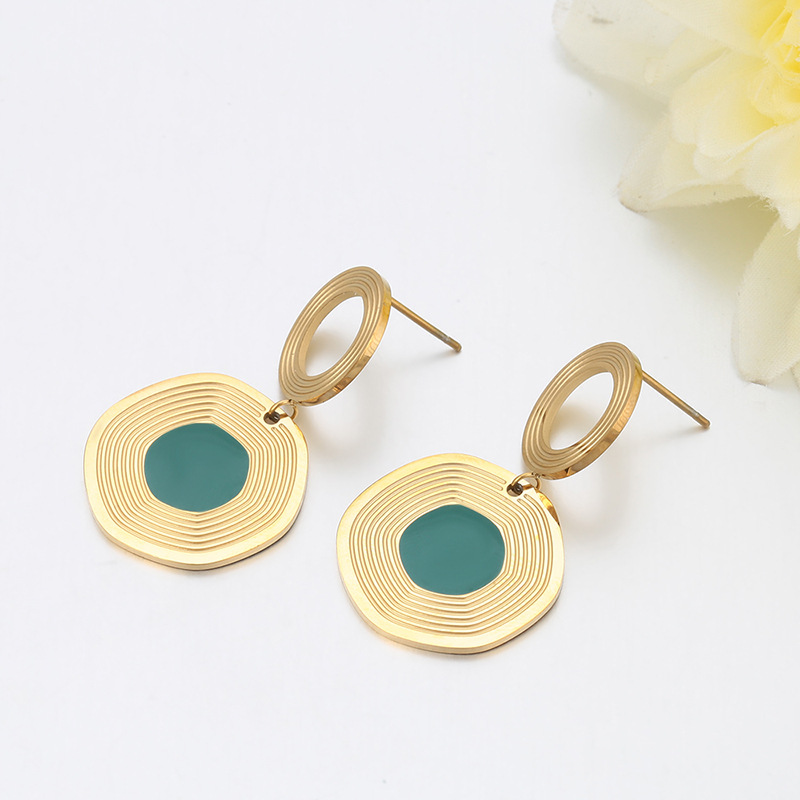 Xuping acero inoxidable 14k personalidad de color viento geométrico aretes redondos nicho círculo retro flange exagerado aretes de viento