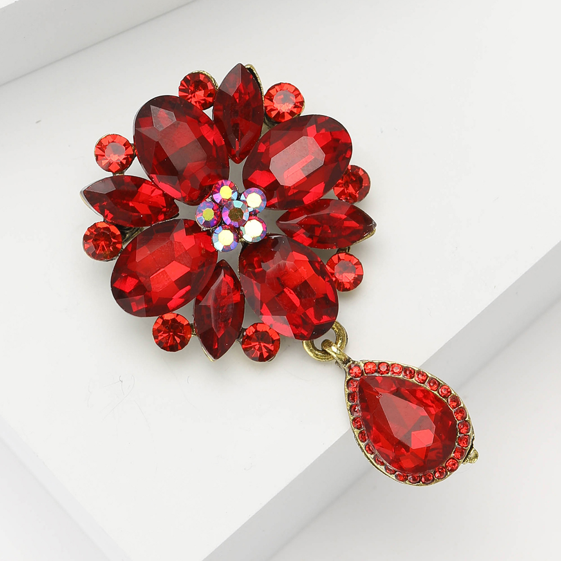 Elegant Retro Pin Water Droplets Flower Alloy Inlay Rhinestones Glass Women's Brooches display picture 12