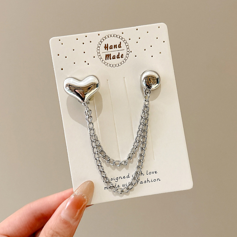 Broche de perlas de hoja de arce de corona europea y americana con arco y flecha, lleno de diamantes, ramillete de la torre Eiffel, decoración de pecho de cadena de zorro de nicho