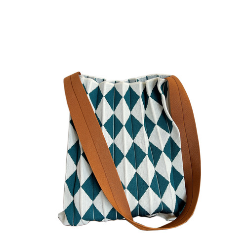 Korean ins niche design two-color plaid foldable shoulder bag for women, fashionable and versatile knitted accordion pleated bag