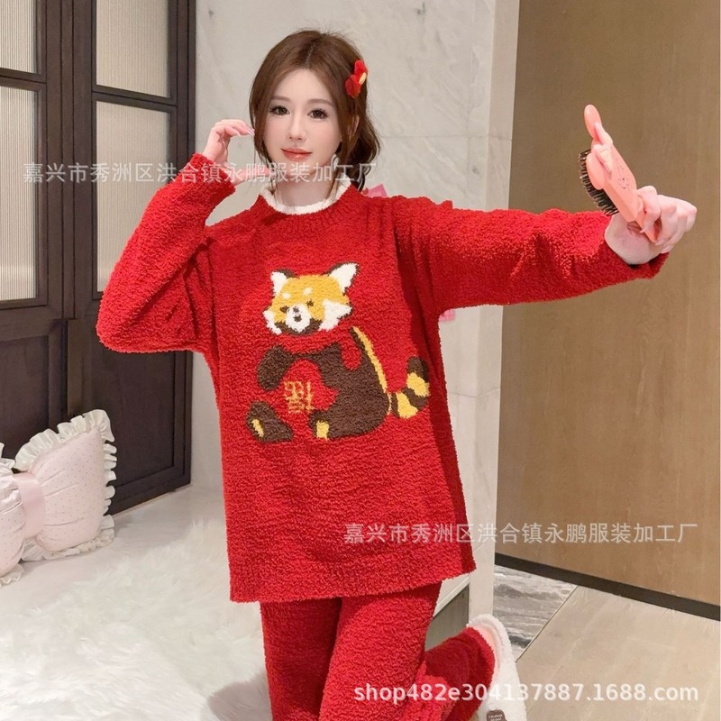 ハーフベルベットのかわいい小さなアライグマの女性用パジャマ、秋冬の暖かく柔らかく厚みのあるパジャマ、ファッショナブルで雰囲気のあるホームウェア|undefined