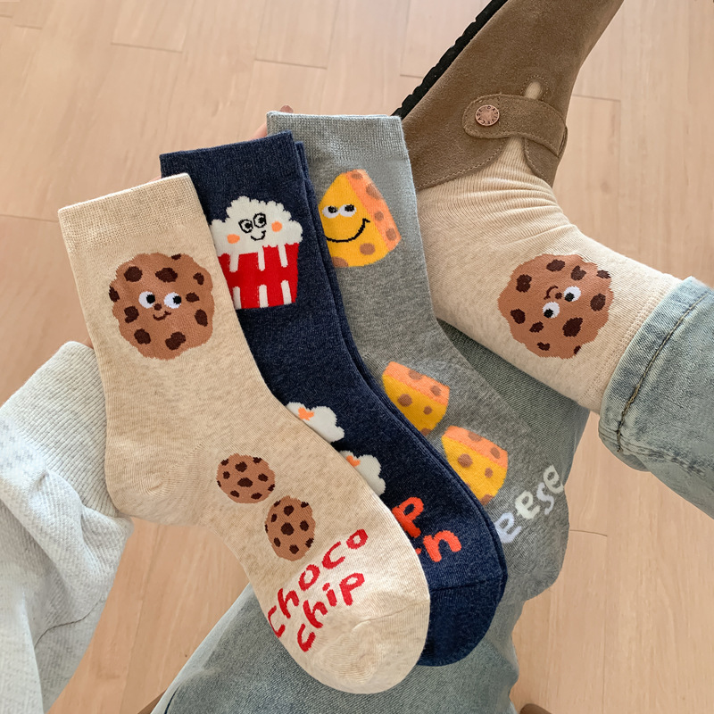 Women's Autumn and Winter Mid-Calf Socks, Cotton Socks, Unique Cartoon Creative Socks, Odor-Resistant, Sweat-Absorbing French Fries Socks, Versatile Socks