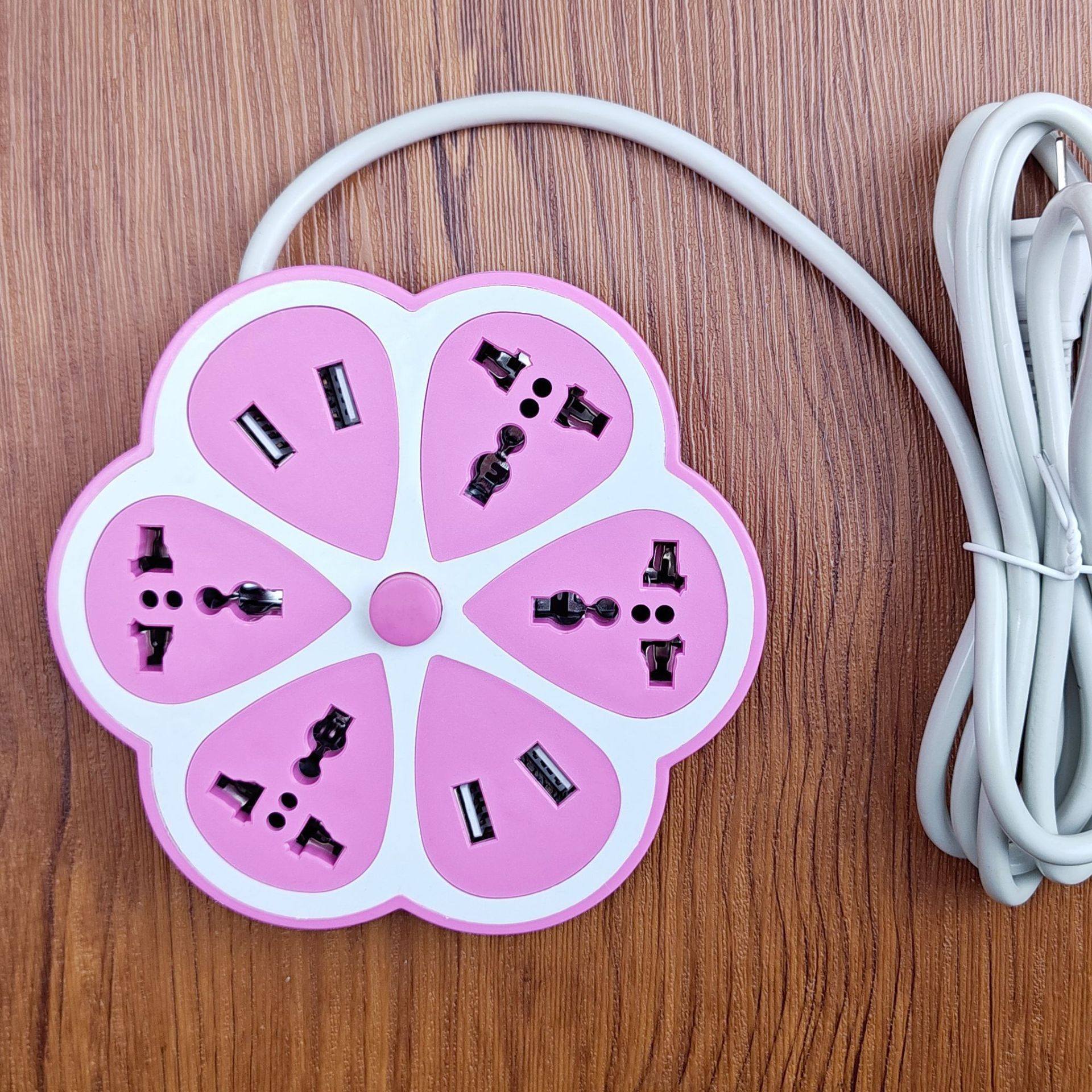 Creativa flor de ciruela USB caja de cartón de agujero universal con enchufe de cable fruta hexagonal redondo enchufe de fila africana al por mayor placa de enchufe