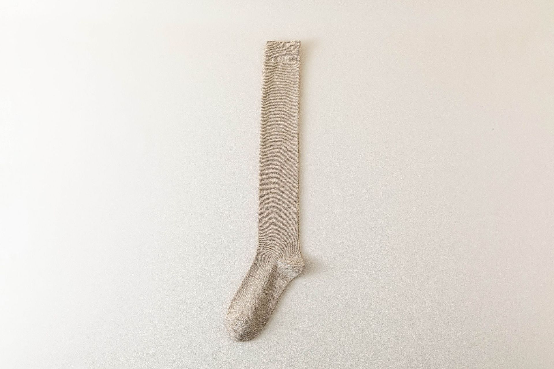 Calcetines de primavera delgada sobre la rodilla calcetines de mujer calcetines japonesas calcetines de piernas largas calcetines de calcetines de algodón al por mayor