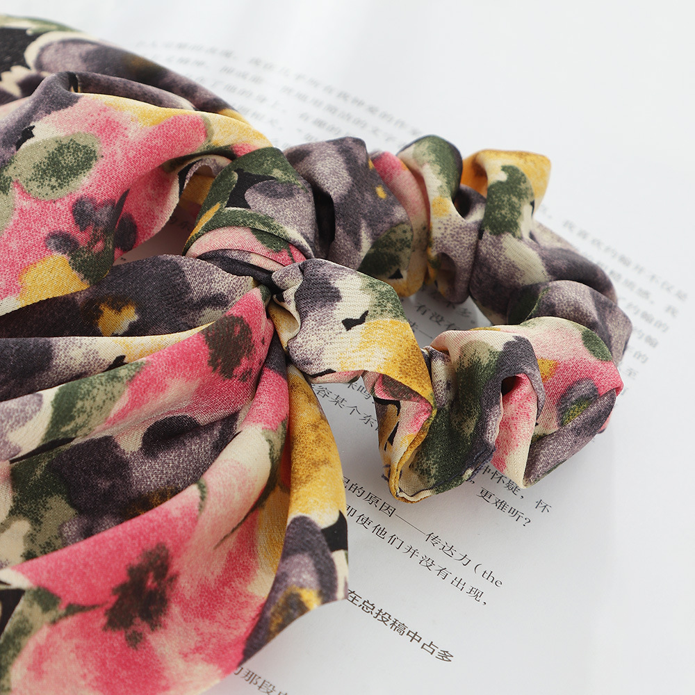 Retro Floral Streamer Hair Scrunchies Wholesale Nihaojewelry display picture 6