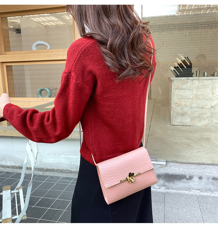 2022 Fashion Small Square Bag Shoulder Crossbody Candy Color Women's Bag display picture 1