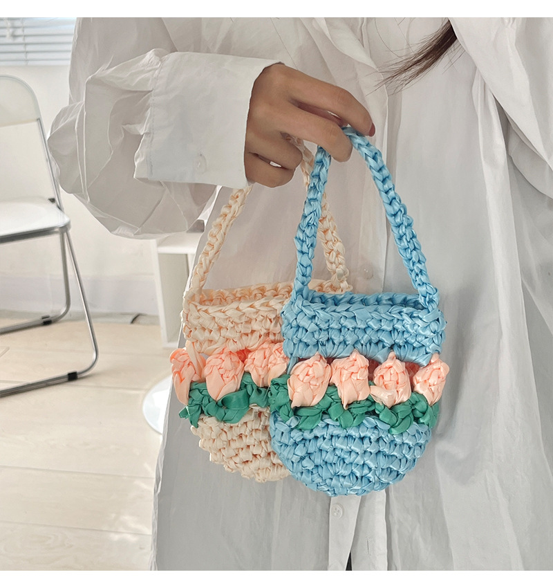 Women's Mini Knit Flower Vacation Cylindrical Open Handbag display picture 5