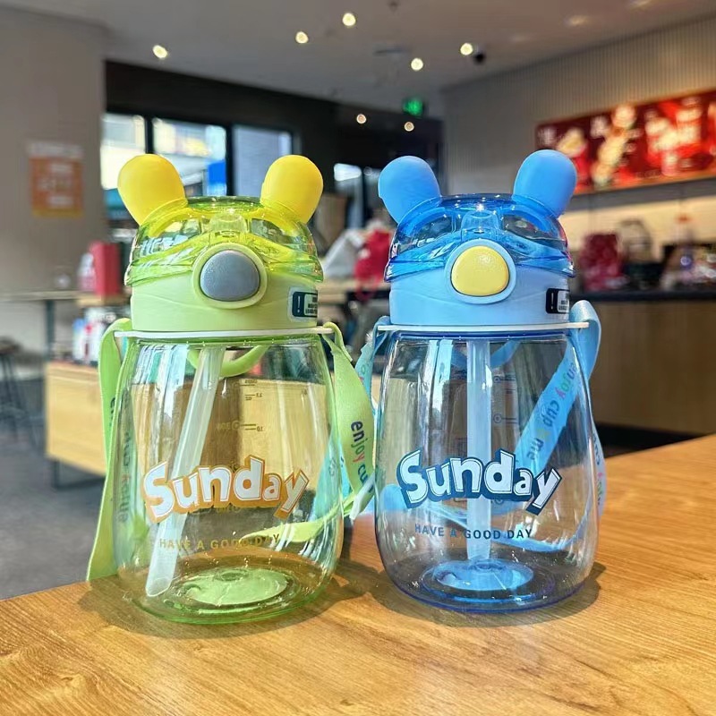 Xinbeidi 2010 taza de agua de plástico para niños correa de paja taza de plástico diversión Orejas de conejo taza de plástico taza de agua para estudiantes