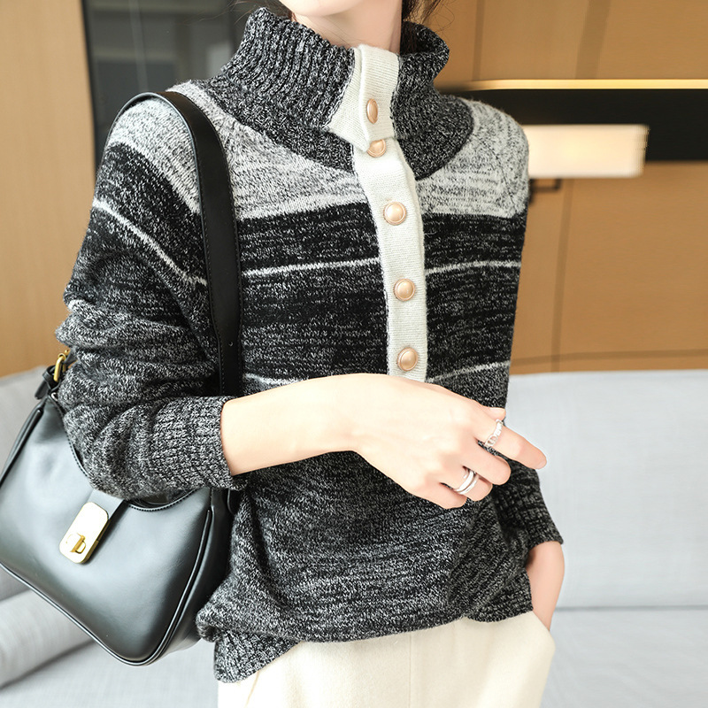 2025 New Autumn and Winter Wool Women's Lapel Soft and Waxy Elegant 3-Strand Thickeneded Gentle Style Loose Slimming Look Wool Sweater