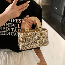 �羳���W��Ƭ����������p��С���߼���������r������μ�б���