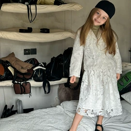 童连衣裙;童裤;童套装