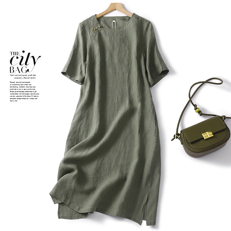 Summer fashionable elegant long dress with a round collar