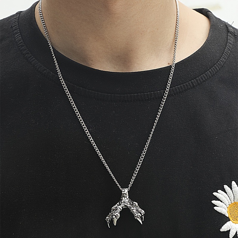 Collier dragon rétro punk personnalisé de style européen-américain pour homme, pendentif audacieux et créatif à quatre griffes de dragon._voghion.com