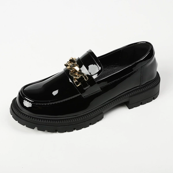 Black (patent leather list)