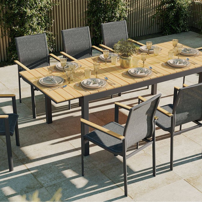 Mesas y sillas de patio al aire libre nórdico Villa Jardín Terraza Mesas y sillas de ocio Hotel B & B Combinación de mesas y sillas de protección solar impermeable