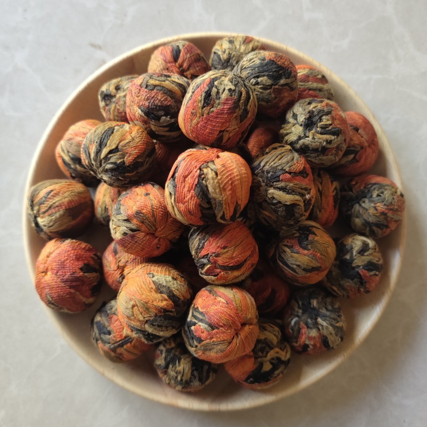 云南滇红茶 百合花绣球红茶龙珠 手工蜜香滇红工艺龙珠会开花的茶