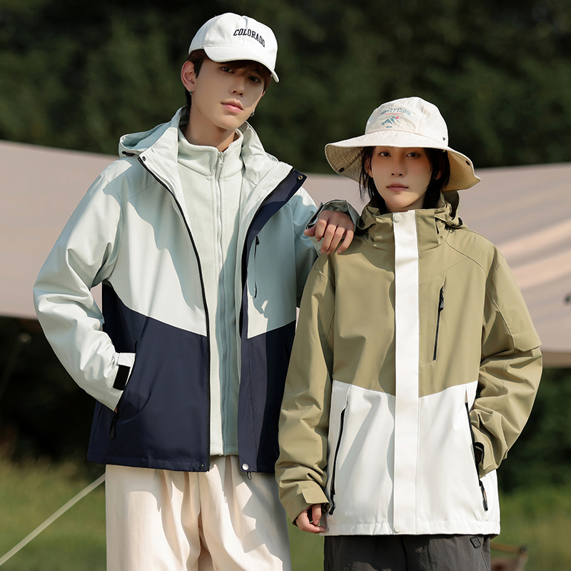 Outdoor Three-in-One Men's Anti-Splashing Windproof Warm Clothes Color-polishing Removable Two-piece Clothes Customized