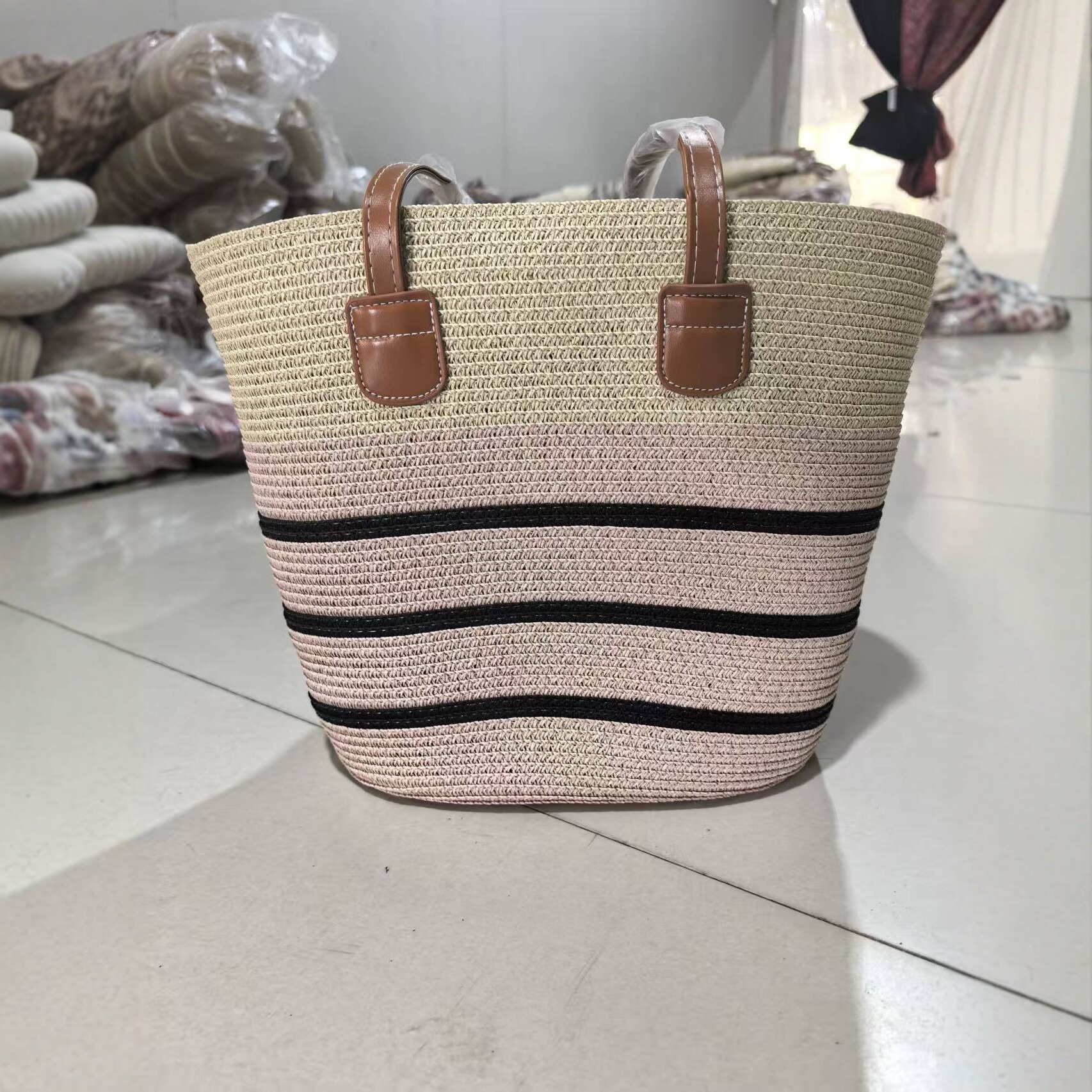 Bolso de paja con rayas y colores, bolso especial con sentido avanzado de desplazamiento, bolso de regalo práctico para vacaciones junto al mar, bolso de hombro femenino
