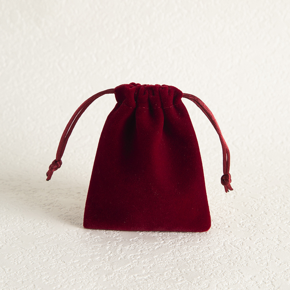 1 Piece Flannel Simple Style Daily Solid Color Jewelry Packaging Bags display picture 5