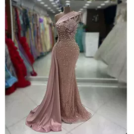 婚纱;晚礼服;裙撑