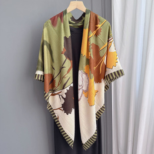 ������ɫ�ʰߔ̗��~����󷽽�Ů130x130�@�w����ܛ�������
