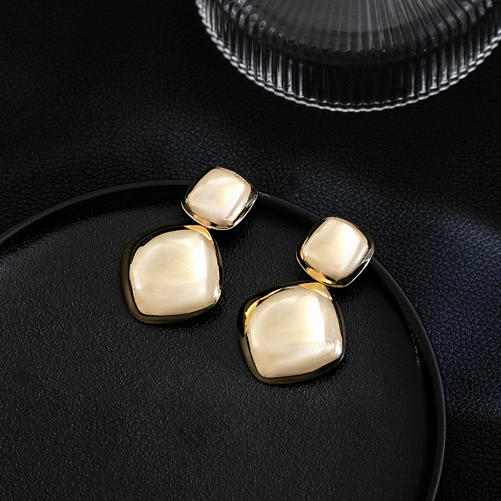 16g Weight Drop Earrings Classification 1 Pair Quantity Daily Occasion Iron Material Geometric Pattern Women's Gender Plating Design Simple Style Style 1 Pair Simple Style Geometric Plating Iron Drop Earrings 29