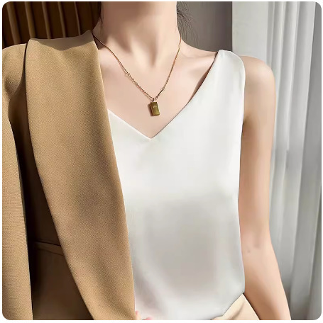 Summer Imitation Silk Camisole Women's Suit with Bottoming Shirt Satin Imitation Mulberry Silk Acetate Top V Neck Summer Imitation Silk Camisole Women's Suit with Bottoming Shirt Satin Imitation Mulberry Silk Acetate Top V Neck