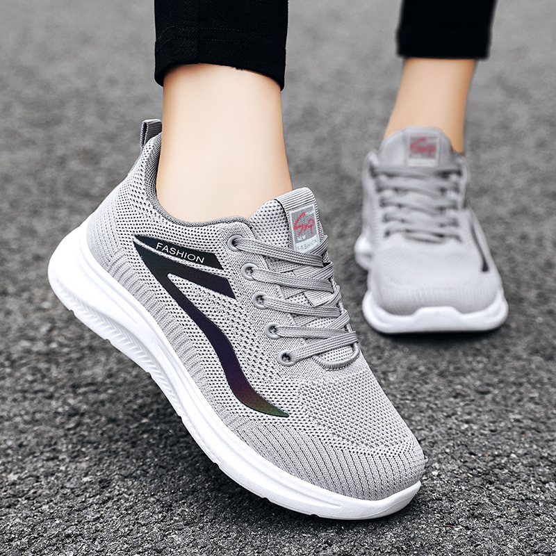 Zapatos mujer 2025 verano nuevo estilo comercio exterior zapatos de mujer venta caliente zapatos transfronterizos de gran tamaño suela blanda zapatos deportivos casuales mujeres