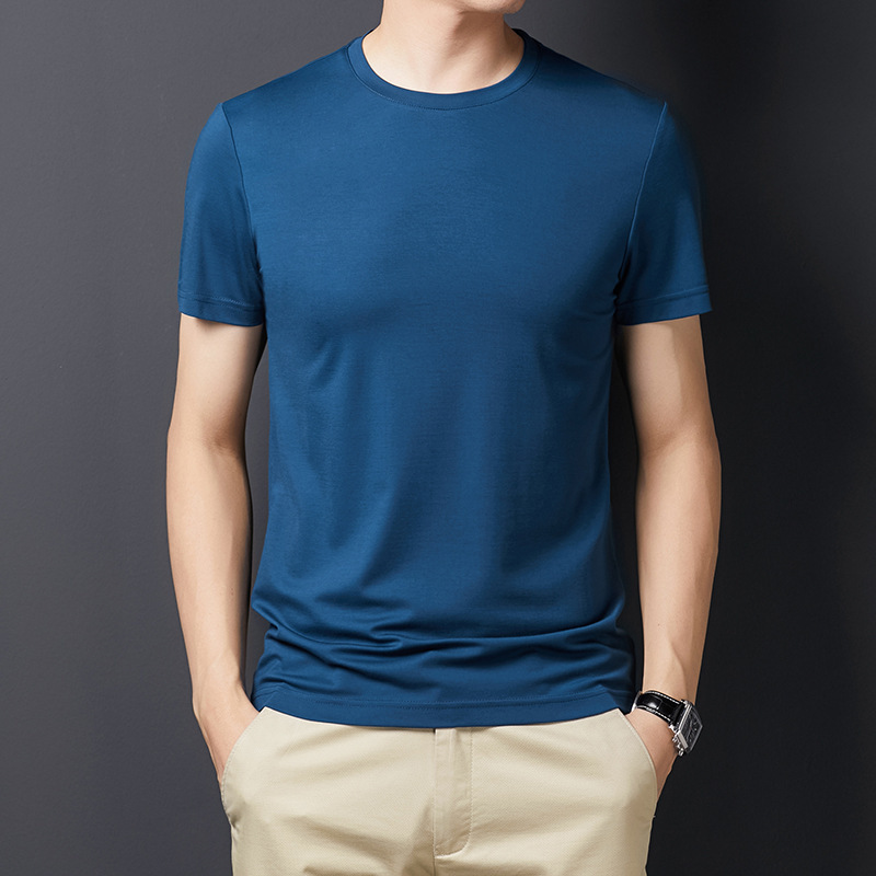 Fashionable silk solid men's casual thin T-shirt with a round collar