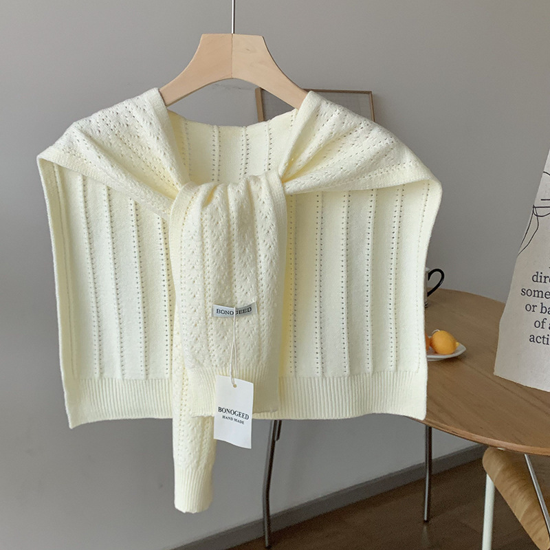 Sopa de punto de alta sensación coreana Dongdaemun primavera y otoño bufandas de torsión universal agujeros respirables sopa de mujer