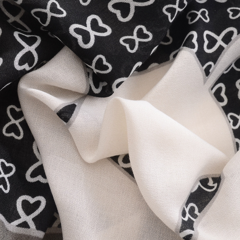 Otoño e Invierno nueva moda europea y americana estilo Chanel impreso bufanda Negro estilo occidental Camelia algodón y lino sensación bufanda chal