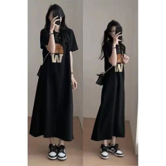 膝を越えたロングスカート夏2025新型パジャマ女性大サイズ太ったmmゆるい半袖tシャツ減齢ストレートワンピース