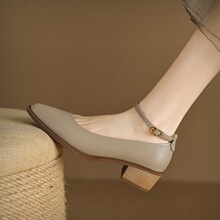 ���s��Ƥ�и���ЬŮ�¿���^�ָ��\��һ�֎���a�߸�Ь�����IЬ