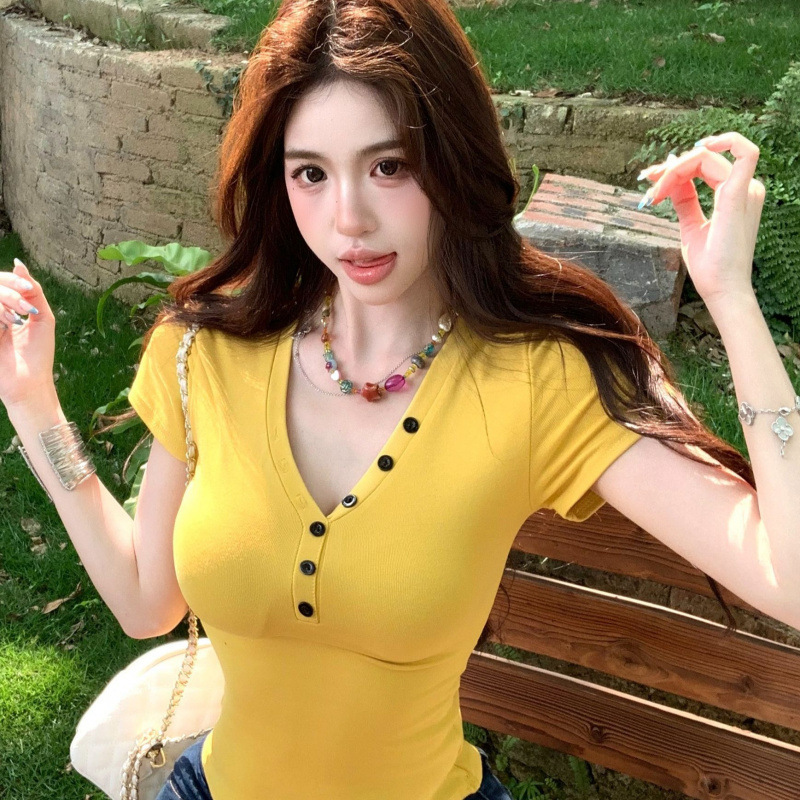 Hot Girl 노란색 v 넥 반팔 티셔츠 여성 여름 새로운 순수한 욕망 스타일 슬림 허리 탄성 꽉 몸을 보여주는 탑