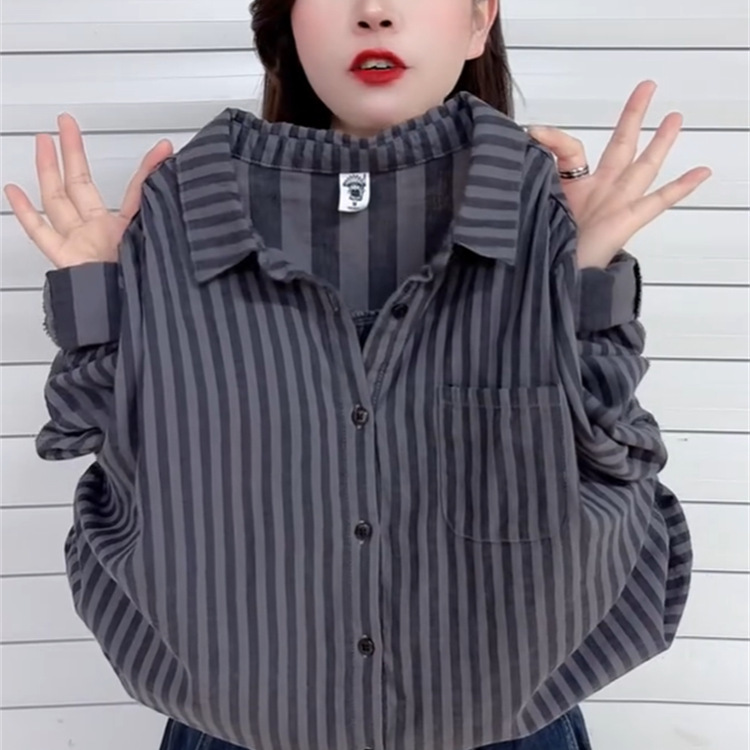 European Color-Blocked Striped Shirt for Women, Spring Retro Lapel, Loose Casual, Western Style Top, Niche Style