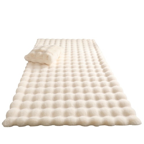 Creamy Wind Bubble Fleece Rug Plush Mat Bedroom Bedside Rug Living Room Sofa Balcony Cushion Hatroom Rabbit Fur Mat