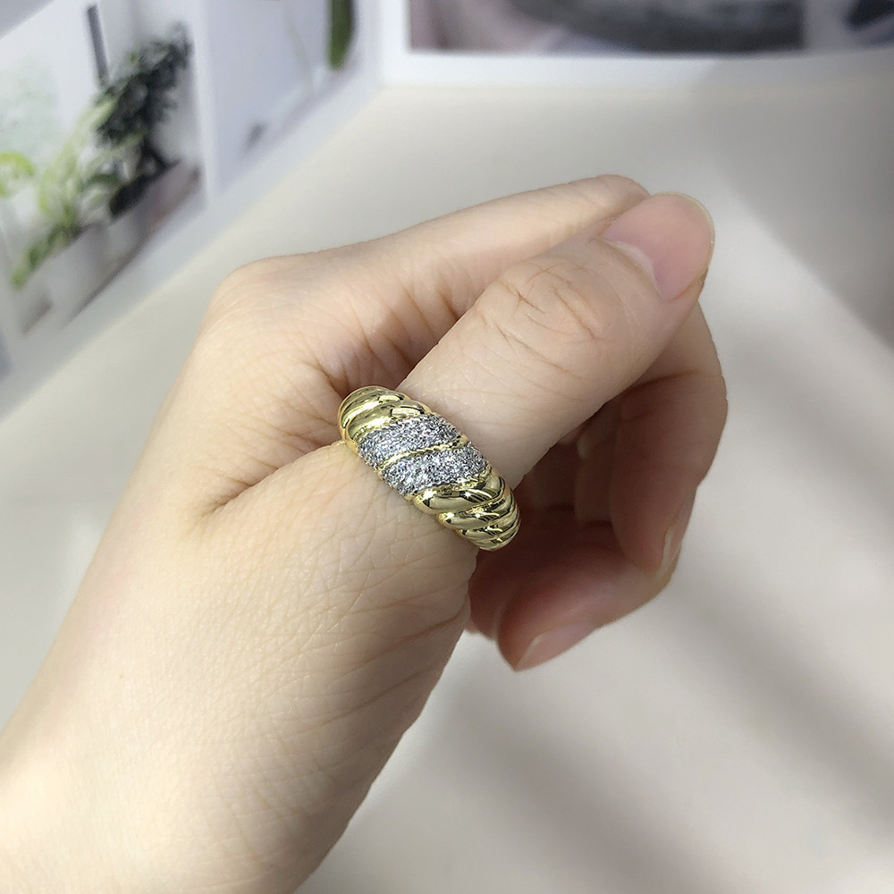 Fashion Waves Copper Plating Inlay Zircon Rings 1 Piece