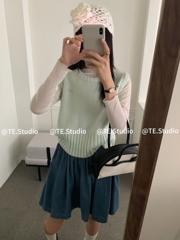 韩系叠穿外搭圆领针织马甲女秋季无袖气质减龄毛衣背心内搭打底衫|undefined