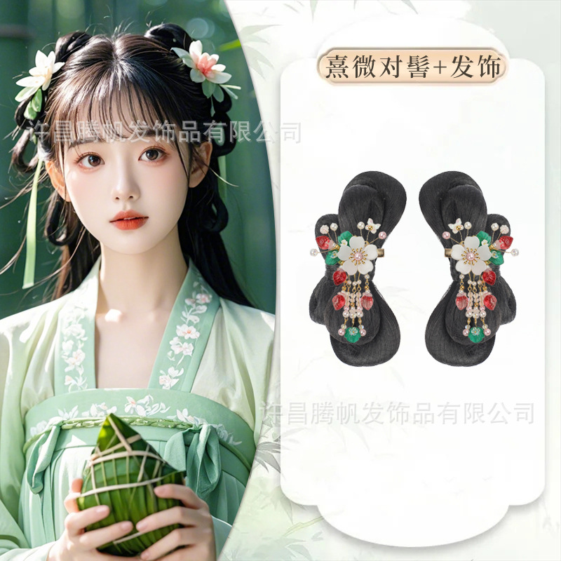 약간 롤빵 + 딸기 헤어 액세서리