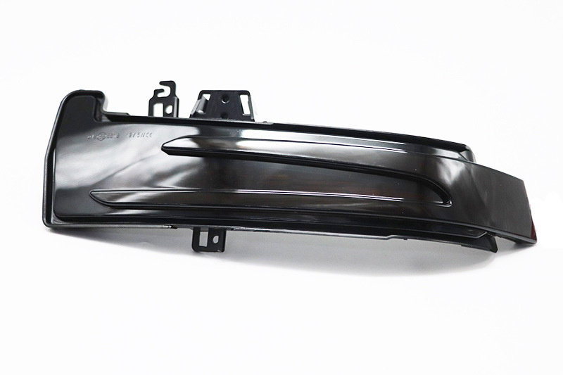 Suitable for Mercedes-Benz W221 W212 W204 W176 W246 X156 Rearview Mirror Running Water Turn Signal