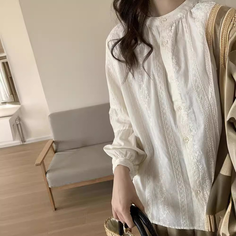 French Retro Jacquard Embroidered Round Neck Shirt for Women Spring and Summer New Design Splicing Lantern Sleeves Age-Reducing Baby Doll Shirt