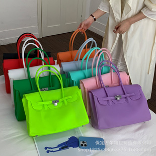 �ǹ�ɫPVC������2026�¿�r�аٴ��i�۴���������μ�Ҹ�����ذ�