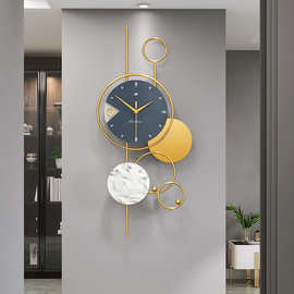 轻奢钟表挂钟客厅高级感免打孔家用创意挂表时钟简约高颜值挂墙