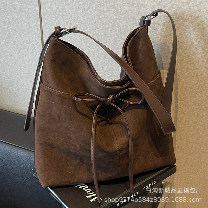 秋冬麂皮绒百搭大包包女2025新款潮通勤腋下包大容量斜挎托特大包