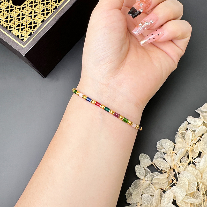 Nuevos productos de oro de arena de Vietnam colorido brazalete de estilo bohemio de piedra natural pulsera de lujo ligero para mujeres fabricantes de alta calidad