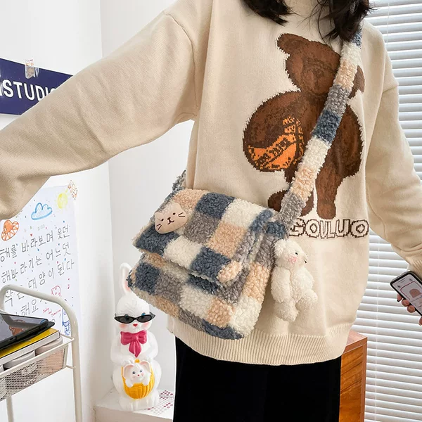 Japanese-style vintage-inspired soft girl shoulder bag with contrasting colors and lamb wool plaid, cute cat design, student small bag