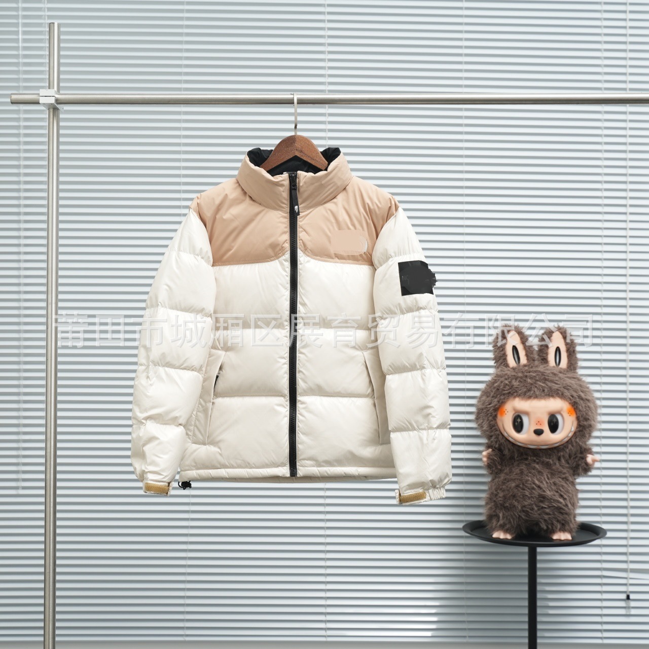 Beijiao2026 otoño y invierno nuevos productos Beijiao1996 cara brillante gran chaqueta de plumón a cuadros temperamento de pan cálido