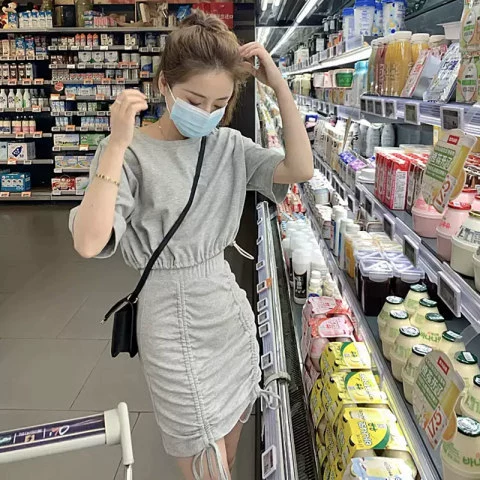 Модный спортивный костюм на шнурке, Женский Летний Новый Свободный облегающий Элегантный комплект из двух предметов в западном стиле, 2023